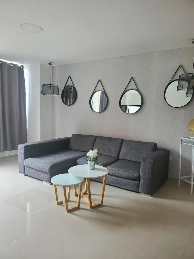 شقة House Inn ميديلين